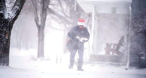 Winter Storm in Dakotas, Minnesota Make Travel Frightful