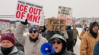 After Minneapolis, Democrats Confront Political Vulnerabilities to Battle Trump on Immigration